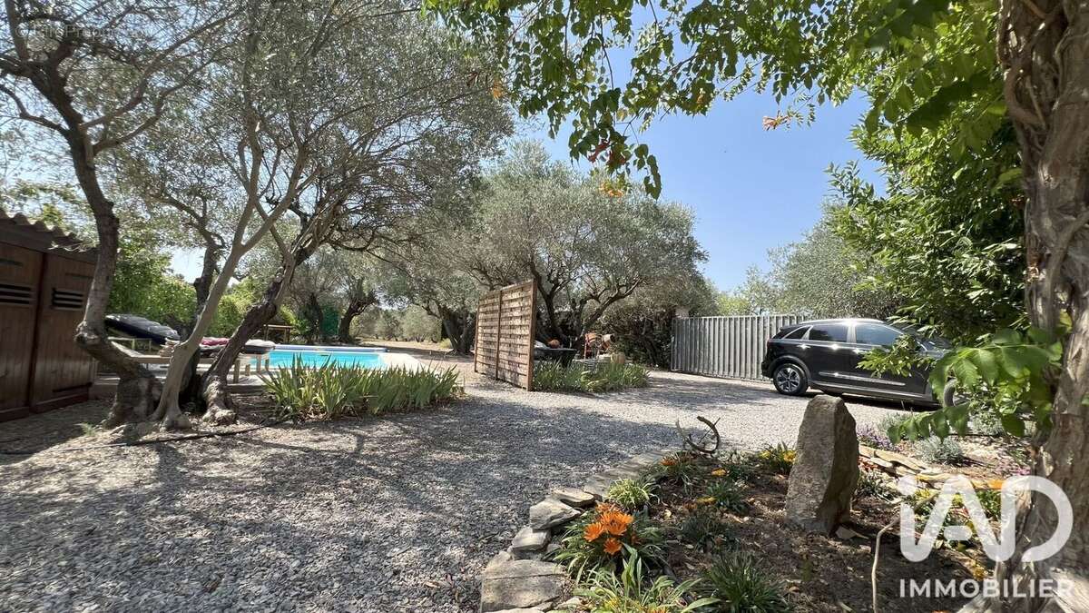 Maison 96 m² à Bize-Minervois  - photo 3
