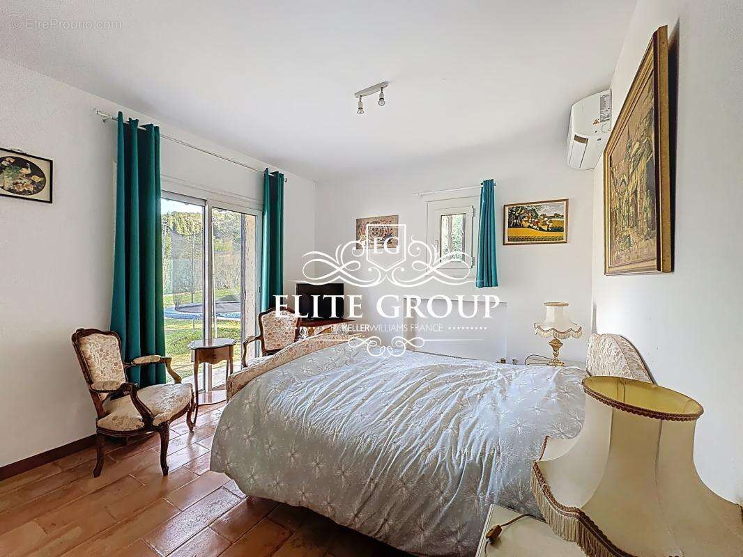 Maison à MOUGINS