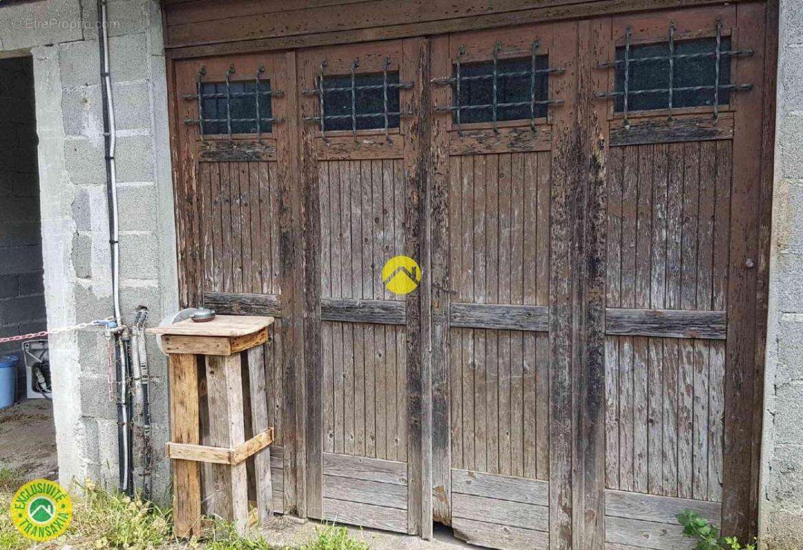 Maison à GROSSOUVRE