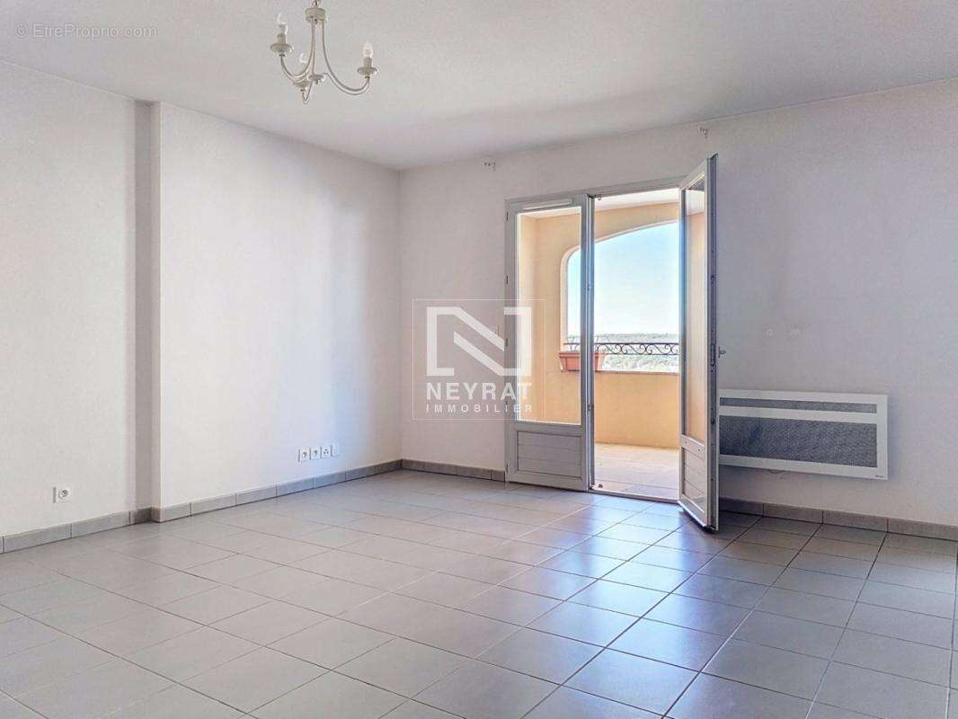 Appartement à FAYENCE