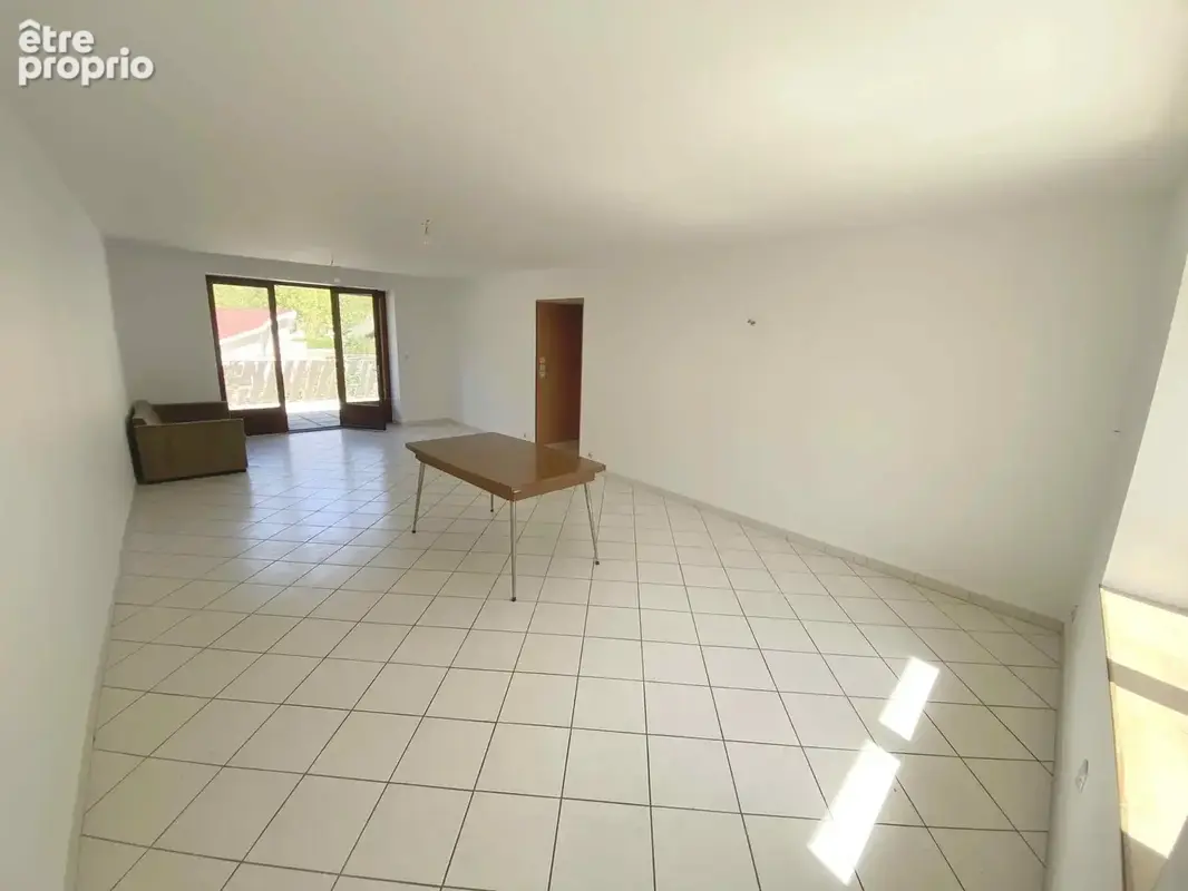 Appartement T3 de 95 m² avec terrasse et comble aménageable - photo 3