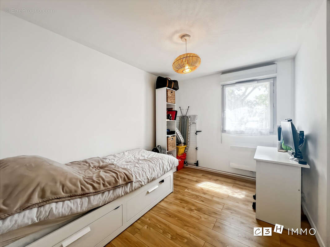 Appartement 65 m² à Longages  - photo 8