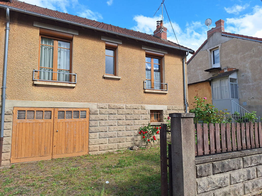 Maison à MONTLUCON