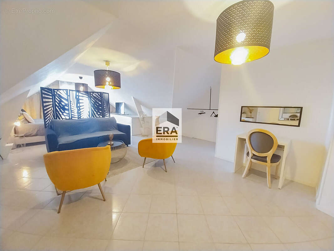 Autre à LA CHAPELLE-VENDOMOISE