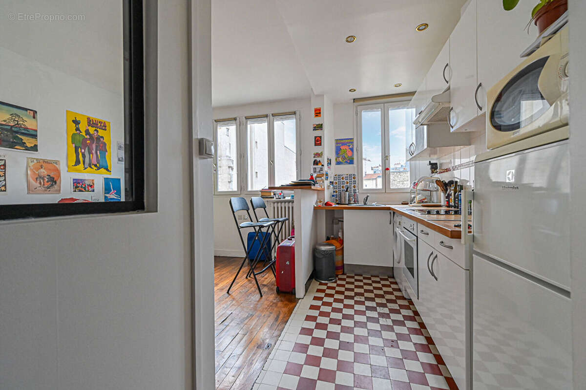 Appartement à PARIS-18E