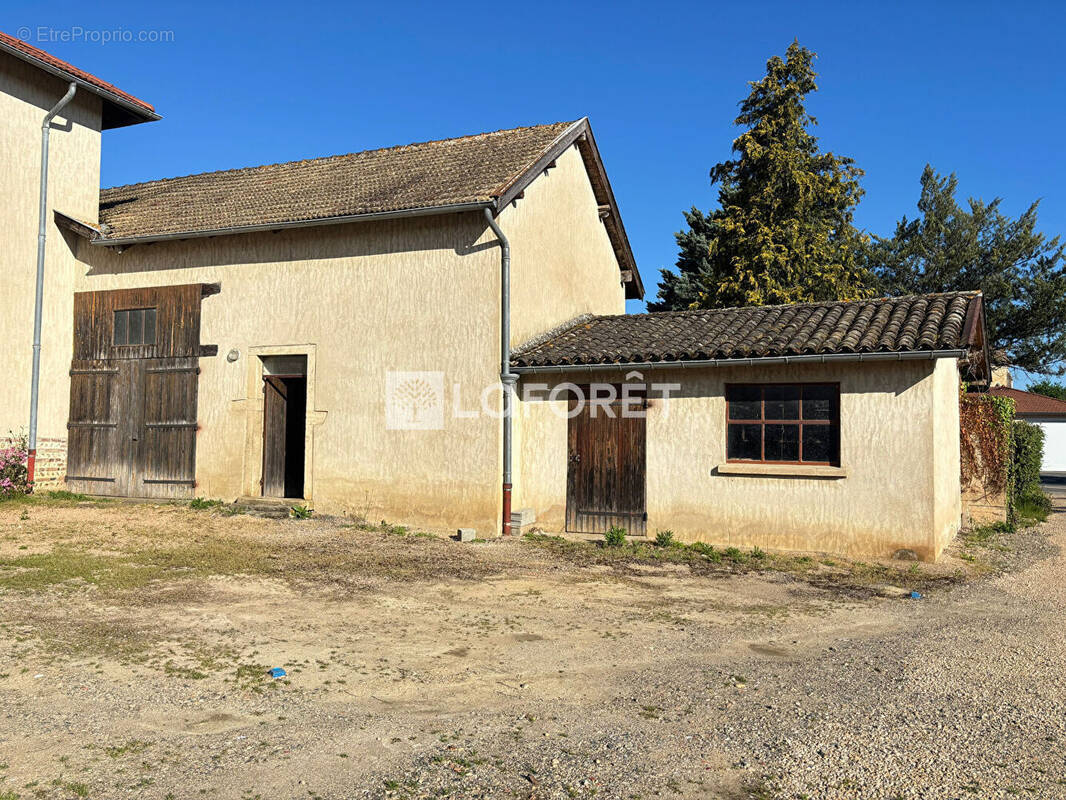 Maison à L'ABERGEMENT-CLEMENCIAT