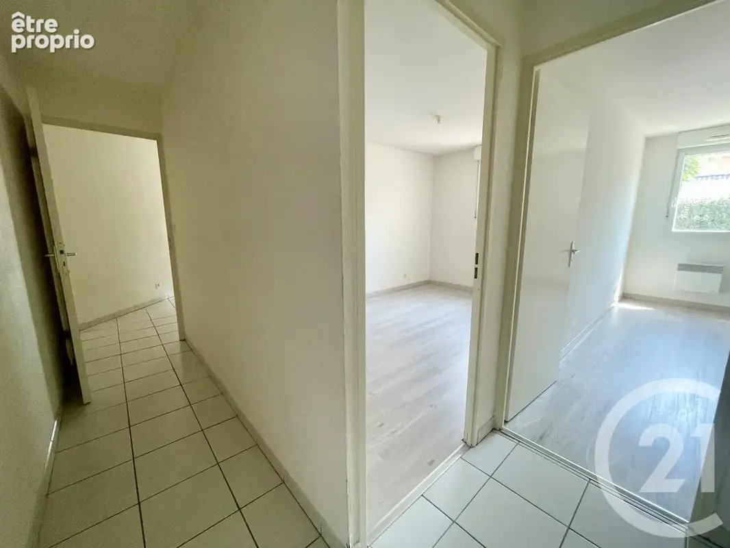 Appartement 68 m² à Saint-Lys  - photo 8