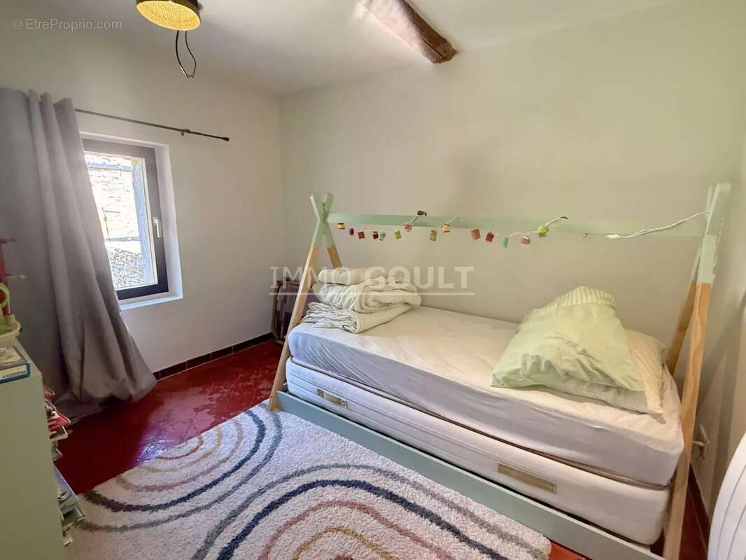 Maison à SAINT-SATURNIN-LES-APT
