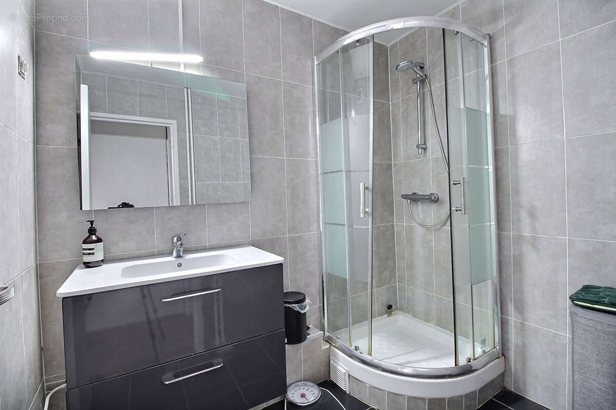 Appartement à COLOMBES