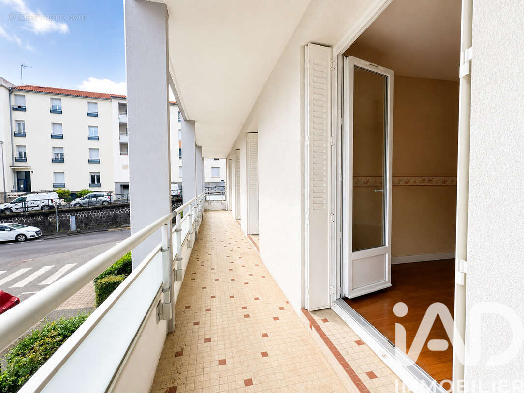 Photo 9 - Appartement à CHAMALIERES