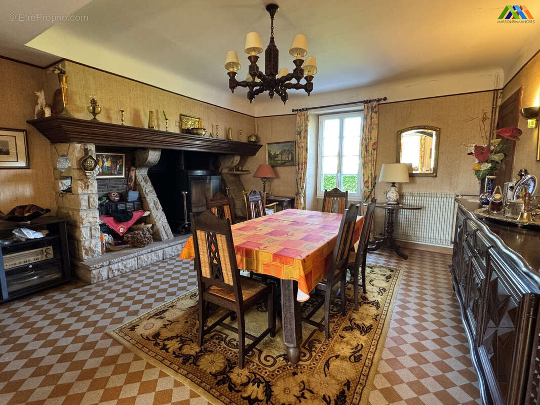 Maison 281 m² à Navarrenx  - photo 6