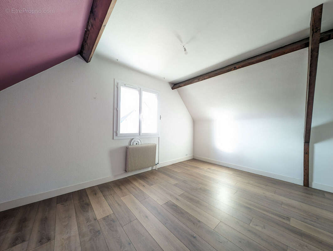 Maison à MONDEVILLE