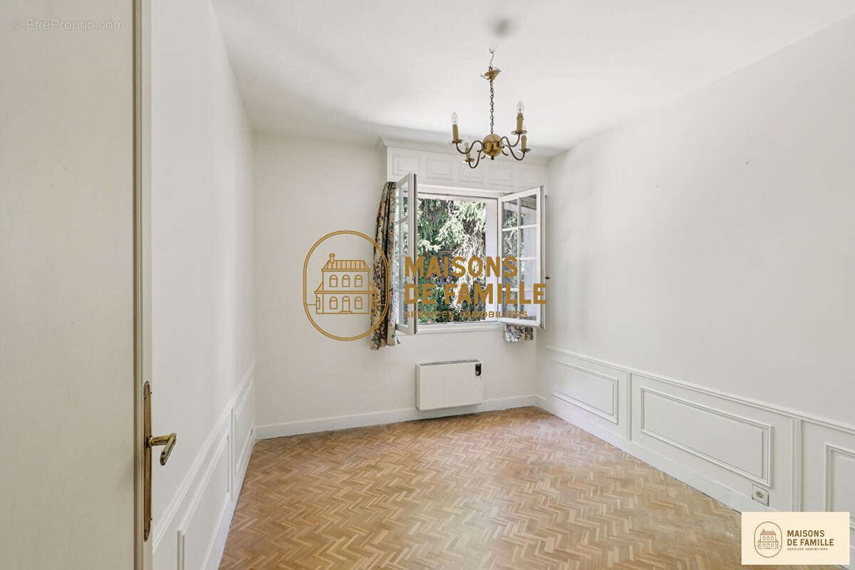 Maison à VAUCRESSON