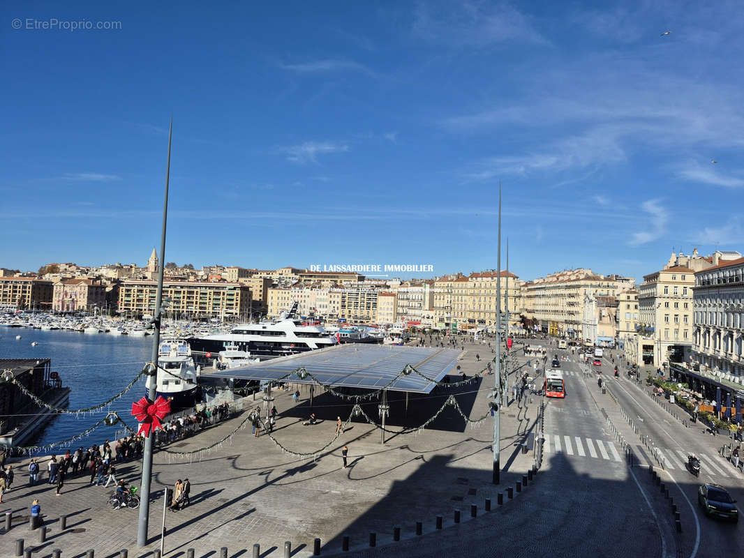 Appartement à MARSEILLE-1E