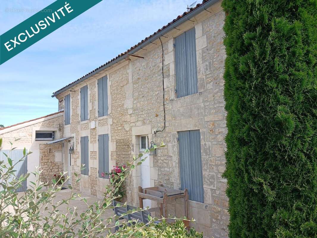 Photo 2 - Maison à JAZENNES