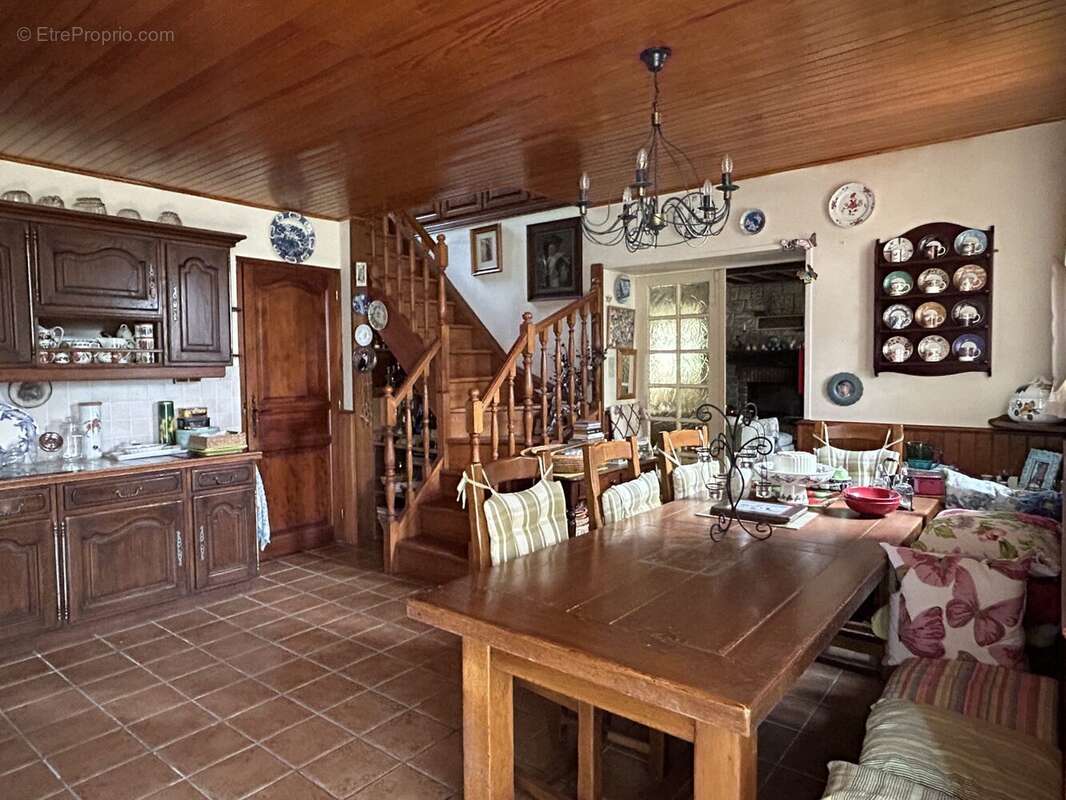 Maison à CERISY-BELLE-ETOILE