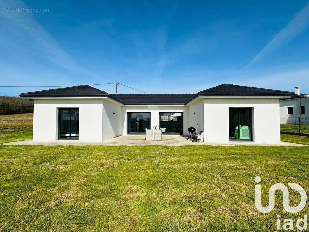 Photo 1 - Maison à SERRES-SAINTE-MARIE