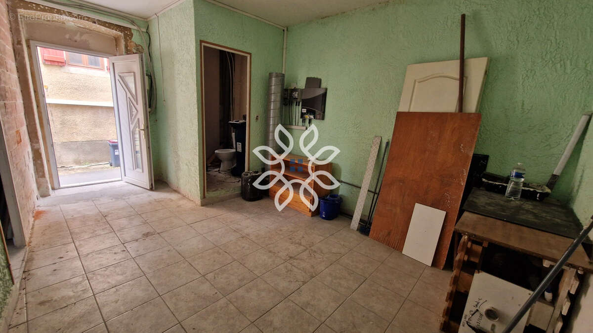 Immeuble de caractère au cœur de Saint-Georges-d'Aurac - photo 6