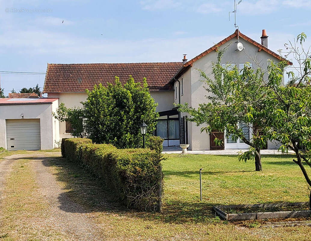 Maison à SELLES-SUR-CHER