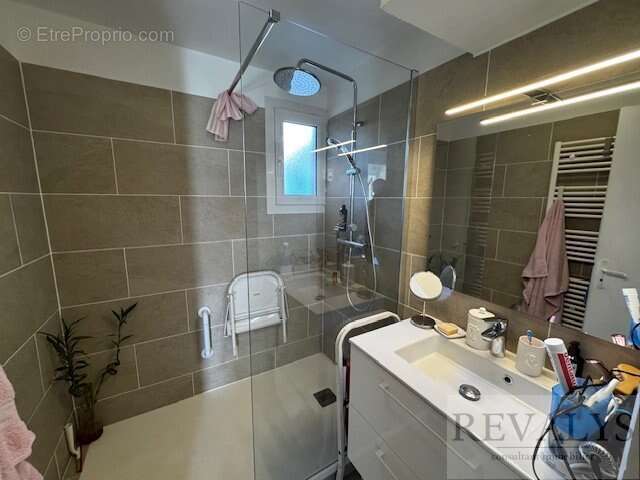 Appartement à CARQUEIRANNE