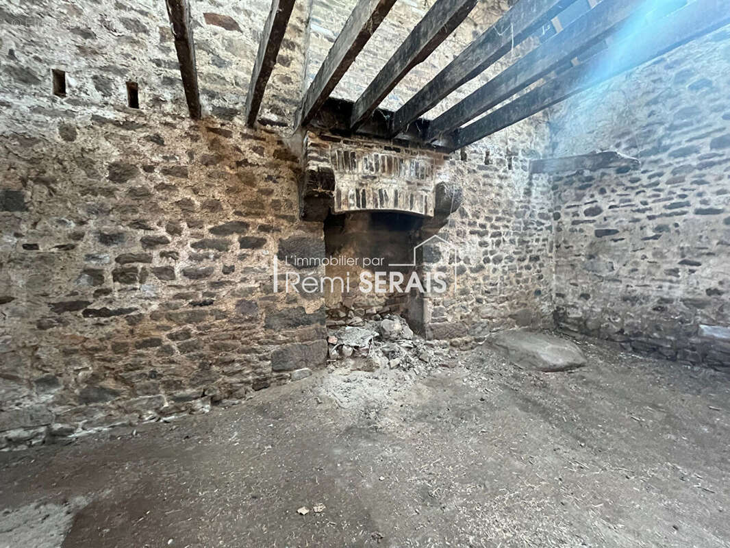 Maison à SAINT-FRAIMBAULT