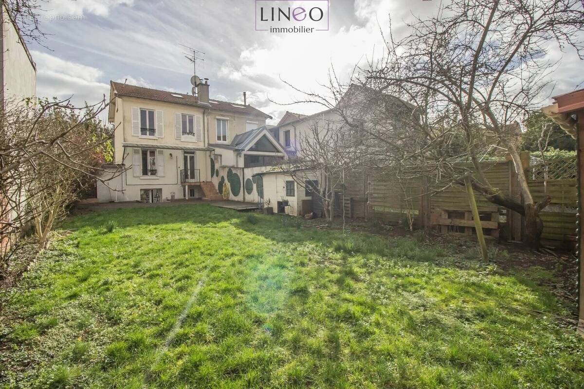Maison à CHOISY-LE-ROI