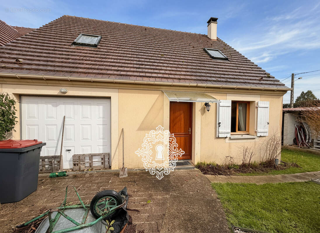 Maison à DONNEMARIE-DONTILLY