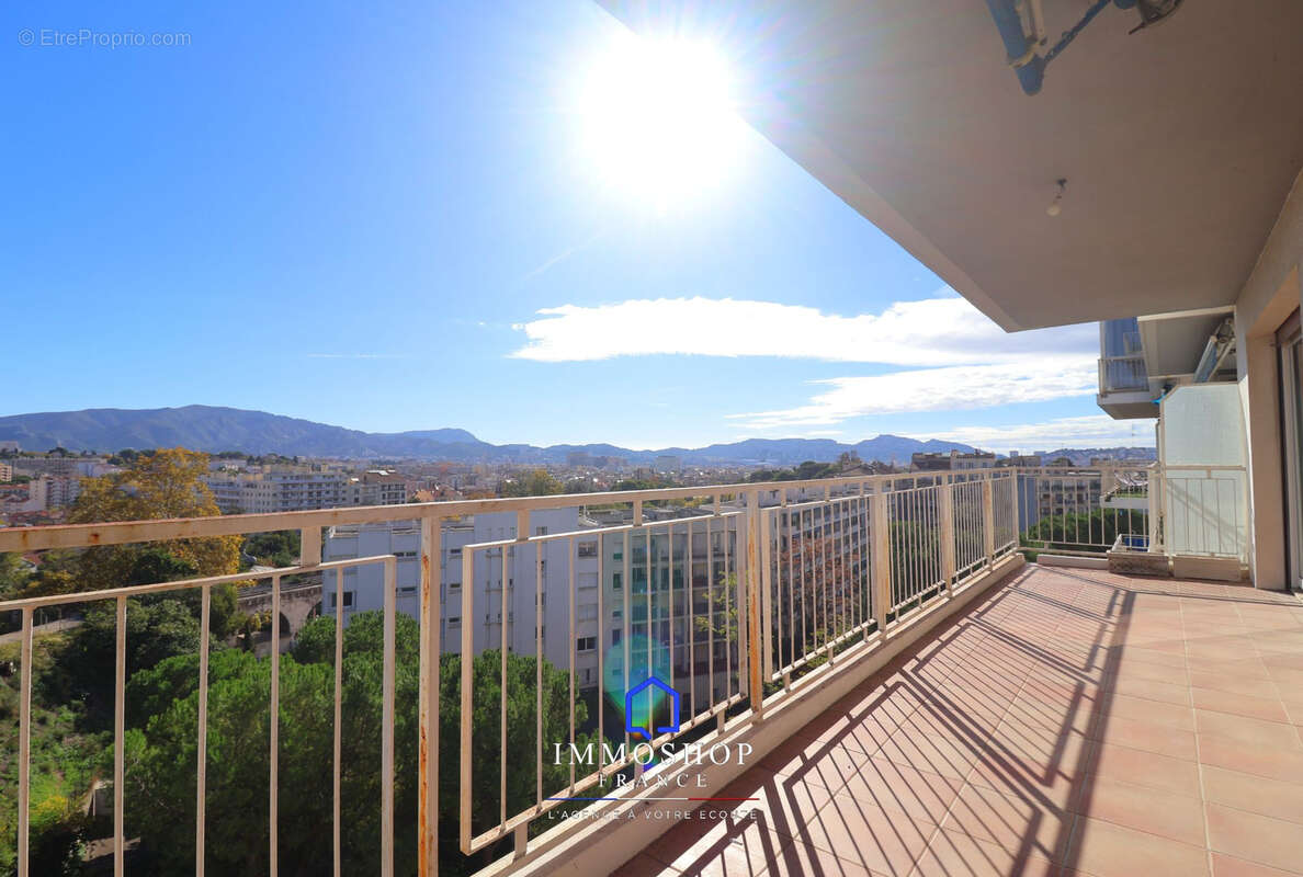 Appartement à MARSEILLE-4E