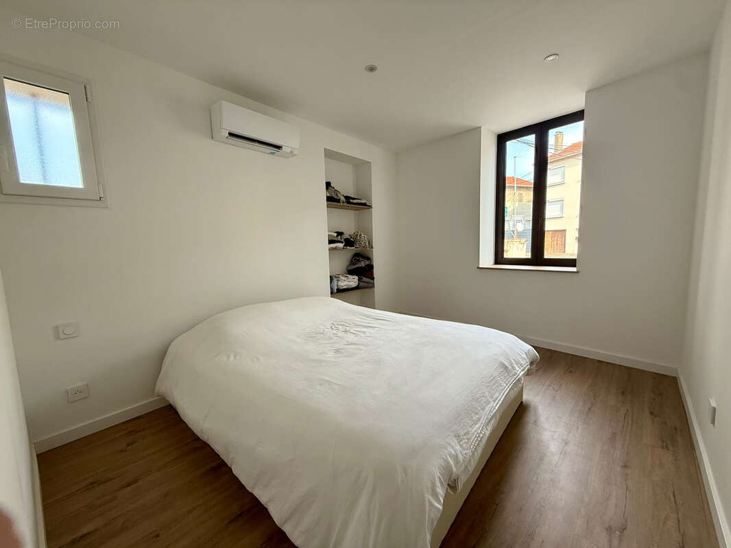 Appartement T3 plain-pied rénové, terrasse, parking - photo 3