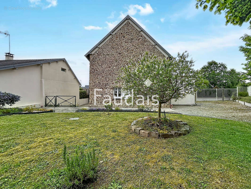 Maison à LESSAY