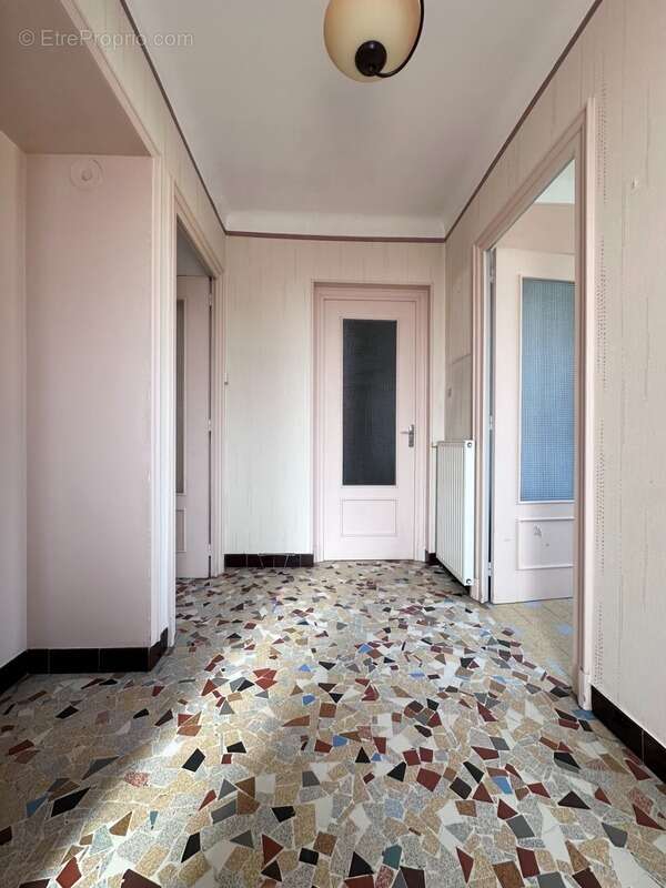 Maison à vendre 4 pièces Chambéry  (73) - photo 3
