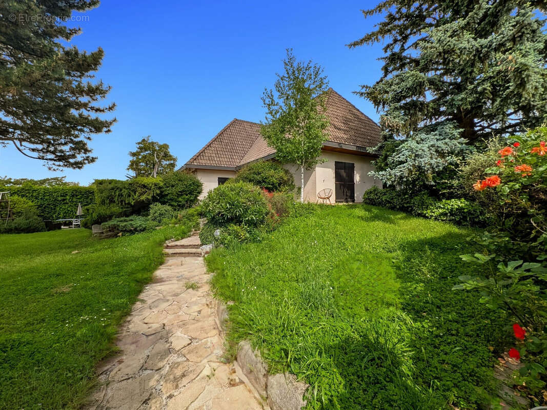 Maison à SAINT-PRIEST