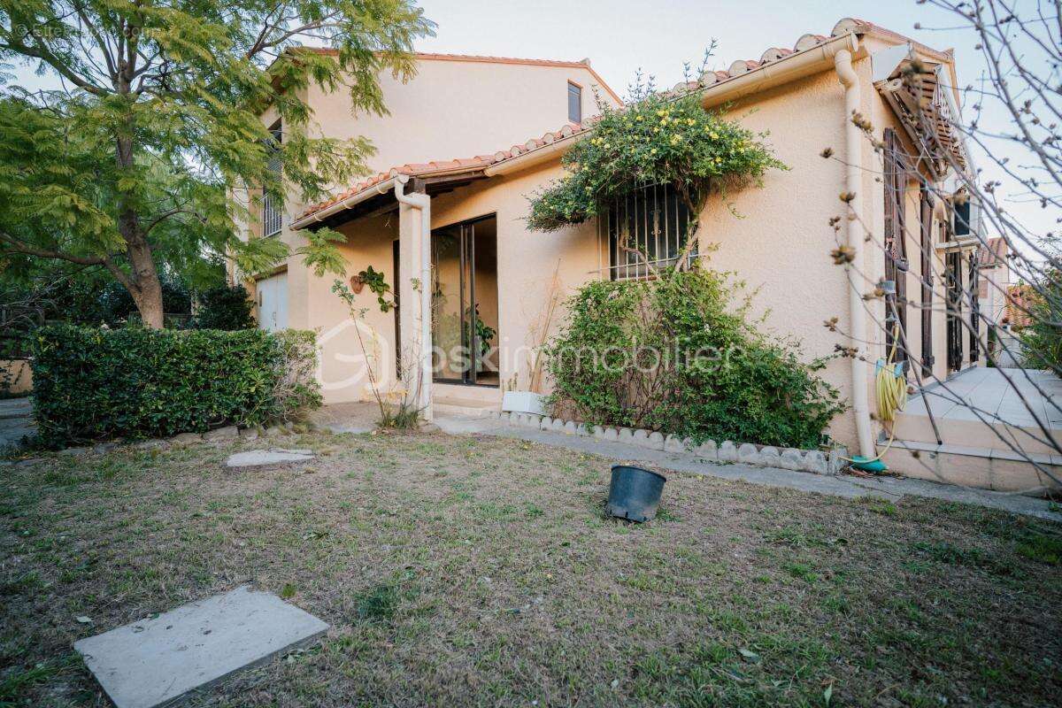 Maison à BAGES