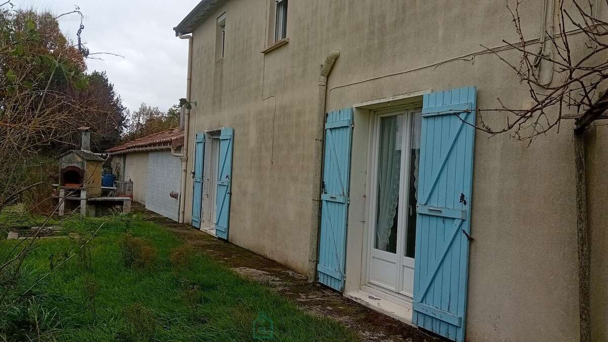 Maison 6 pièces avec grand terrain et dépendances - photo 5