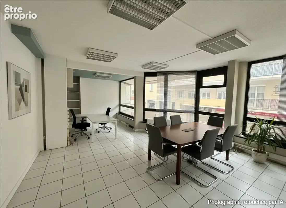 PROJECTION IA BUREAU 1ER ETAGE