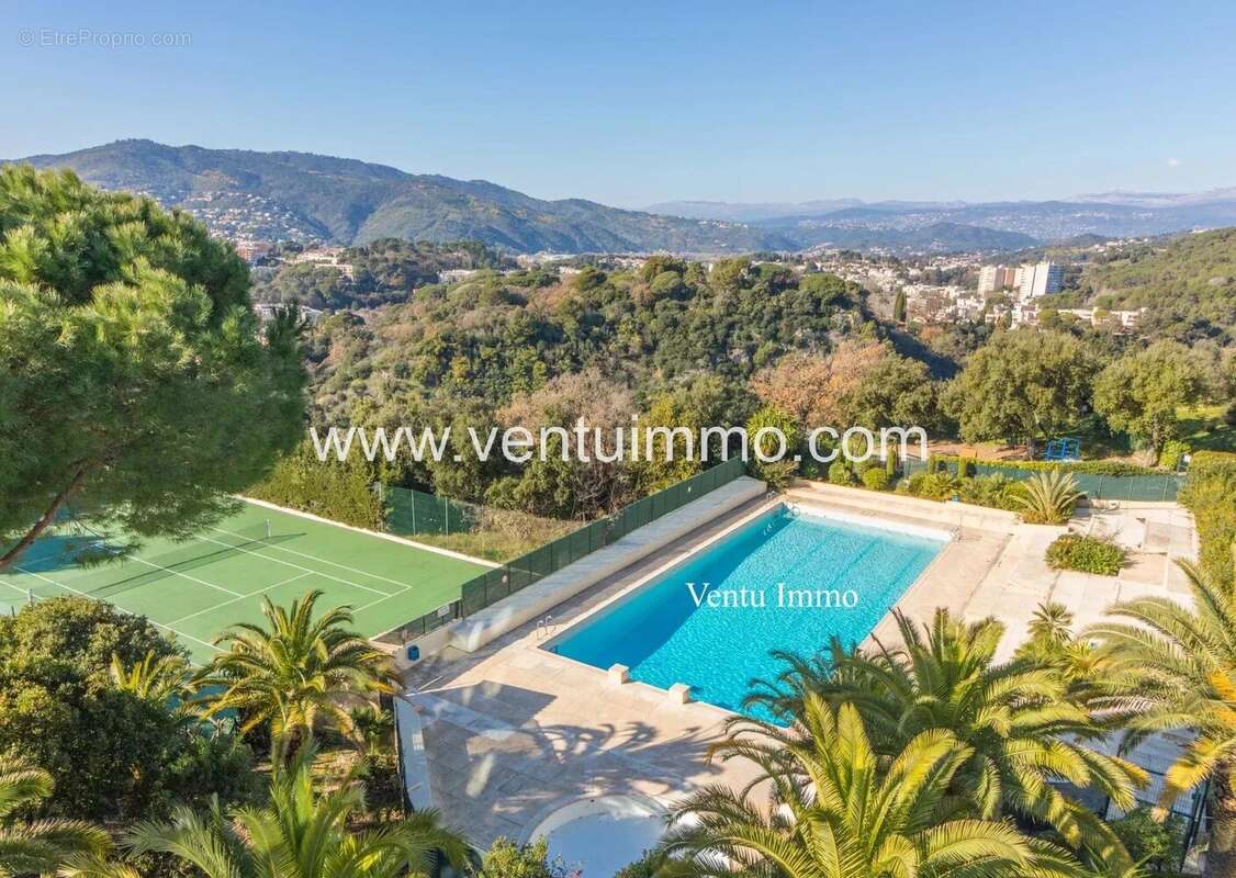 Appartement à LE CANNET