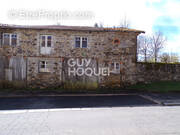 Maison à FIX-SAINT-GENEYS