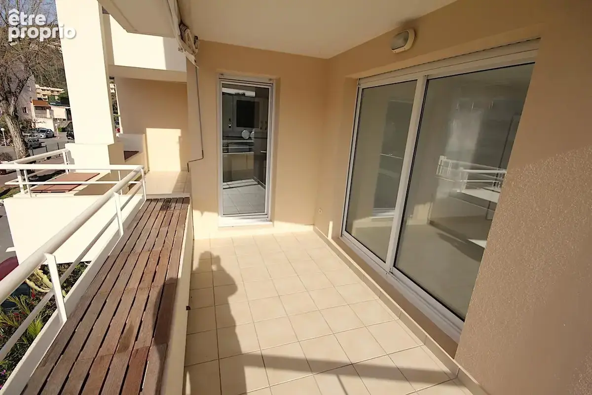 Appartement 2 pieces de 52 m2 mandelieu centre - photo 4