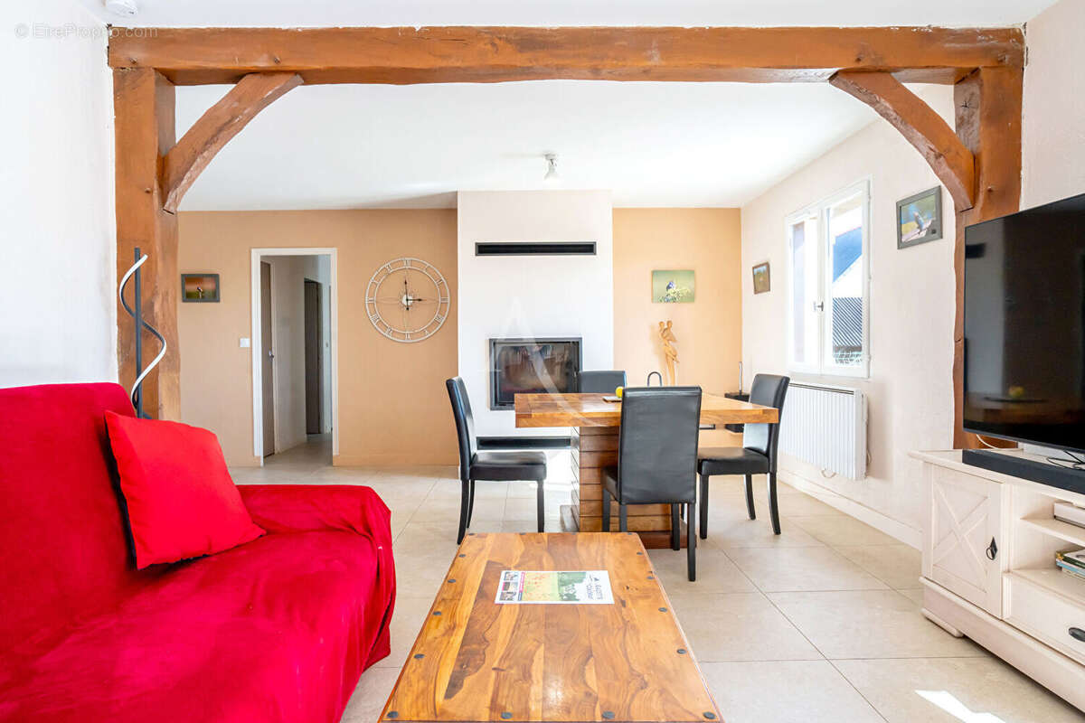 Maison à LE COUDRAY-MACOUARD