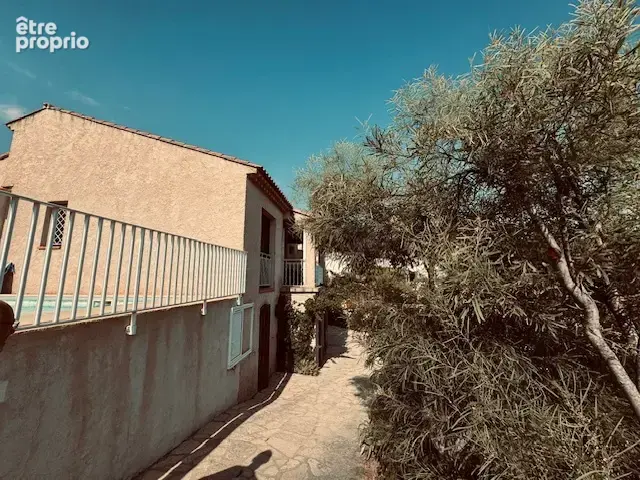 BANDOL quartier résidentiel très prisé vue mer agréable villa avec piscine - photo 25