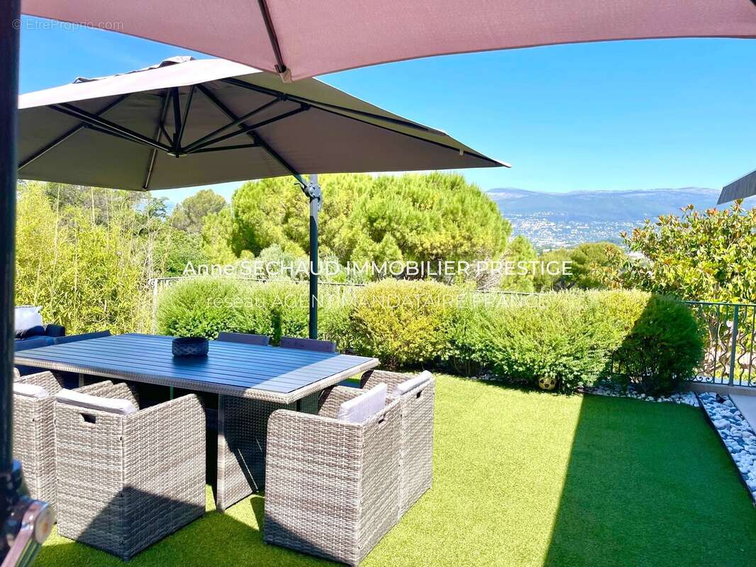 Maison à MOUGINS