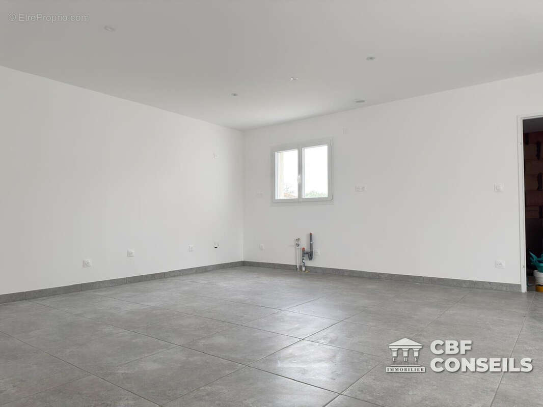 Maison à PONT-DU-CHATEAU