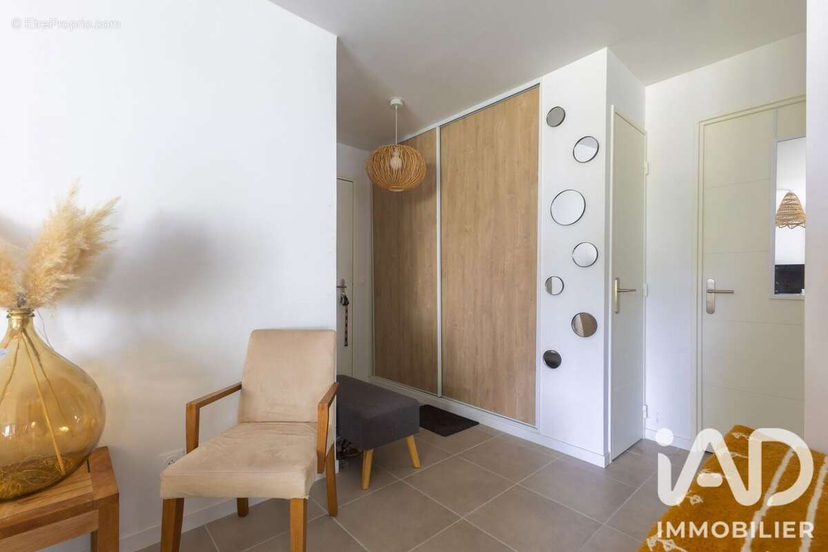 Appartement 85 m² à Challes-Les-Eaux  - photo 7