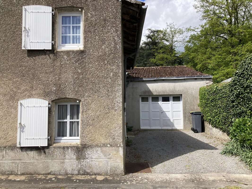 Maison à CHATILLON-SUR-THOUET