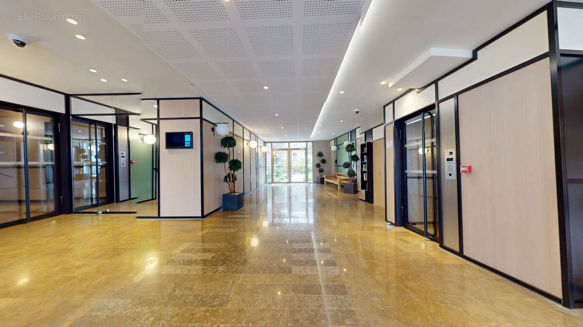 Appartement à COURBEVOIE