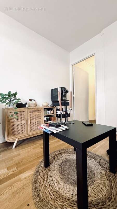 Appartement à PARIS-20E