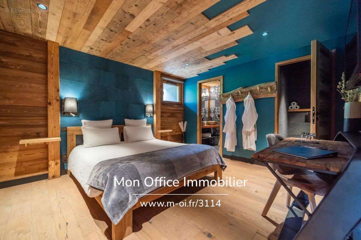 Référence : 6253-TCA. - Chalet de haut standing 5 suites - Sauna et Spa - Au calme absolu - photo 4