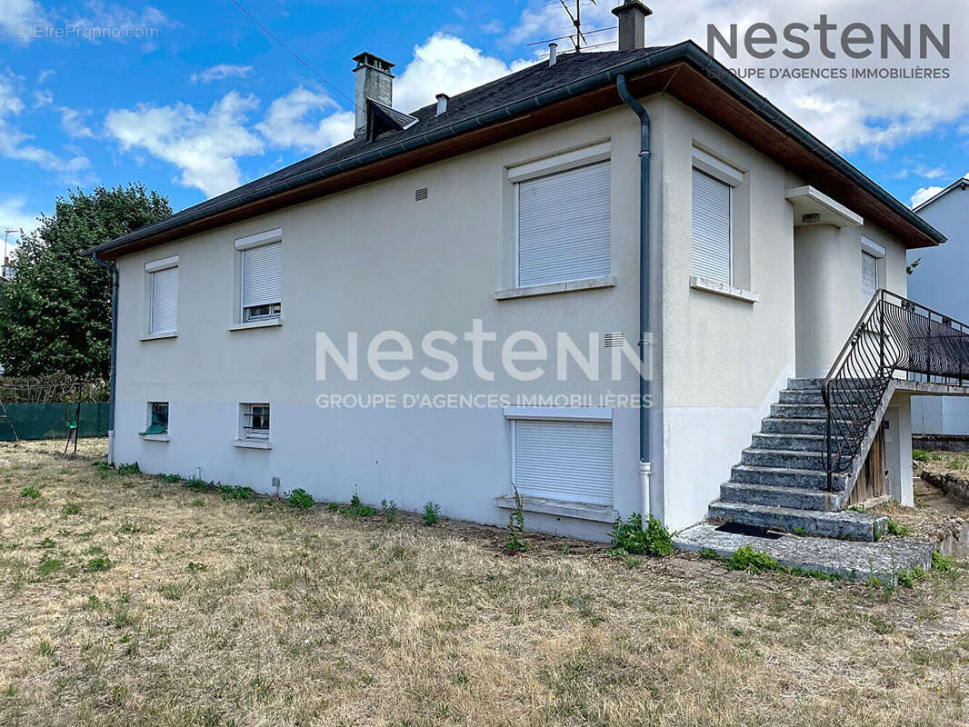 Maison à LA CHAUSSEE-SAINT-VICTOR