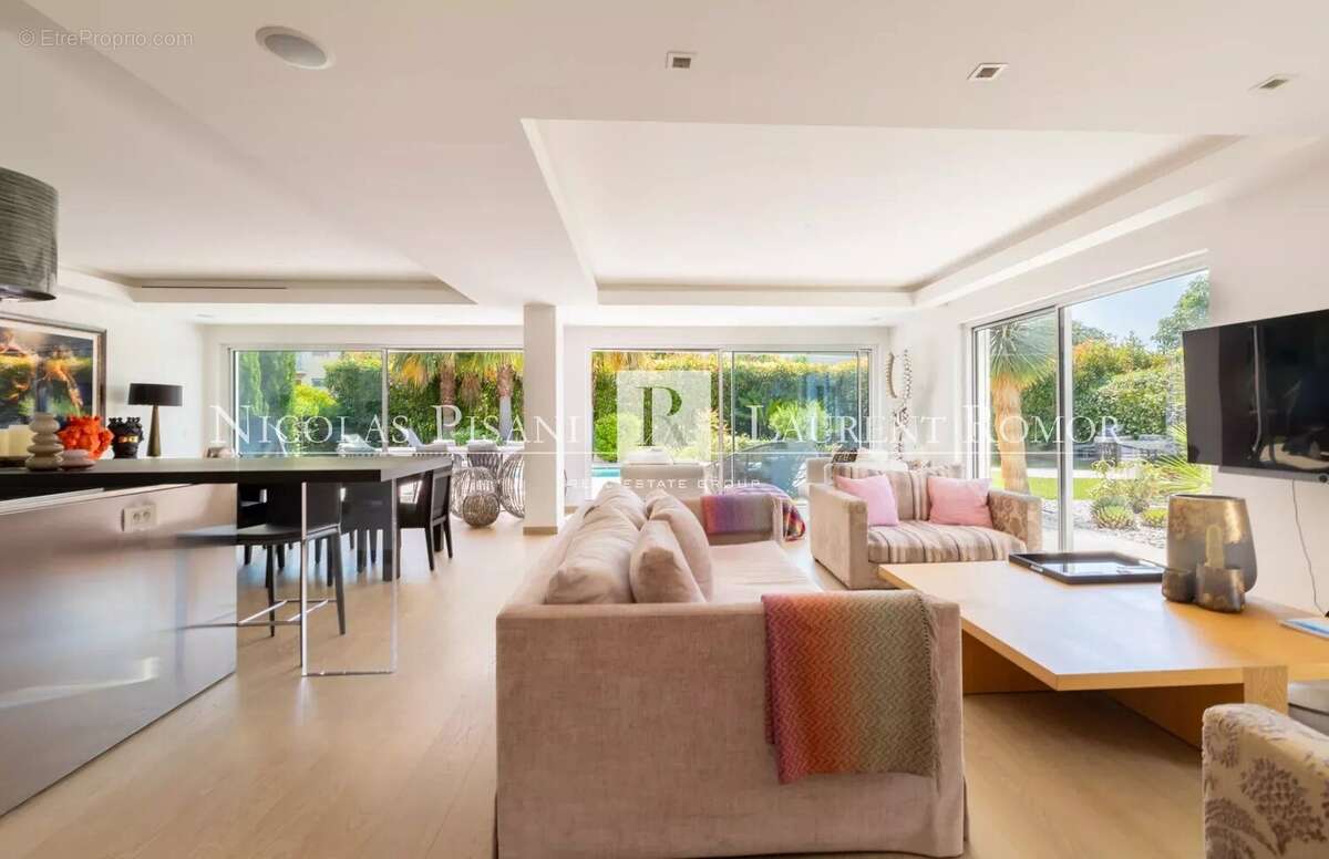 Appartement à BEAULIEU-SUR-MER