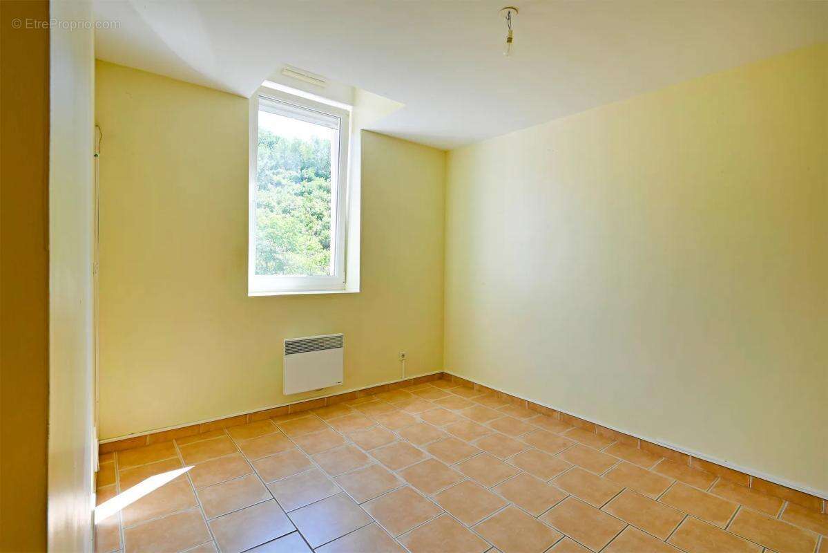 Appartement de 5 pièces de 98 m² à Ruoms - photo 8